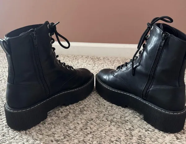 H&M Divided Women’s 10 Black Shiny Gloss Combat Platform Boots - Image 5