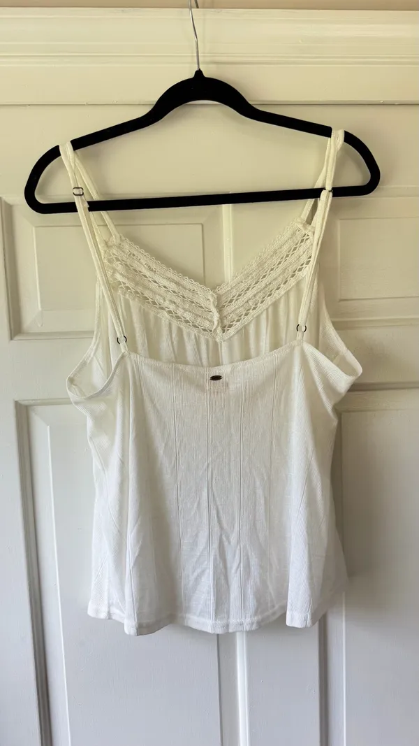 O’Neill White Lace Trim Cami Tank XL Boho Flowy Top - Image 3