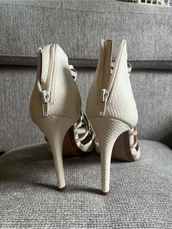 XOXO White Cutout Strappy Peep-Toe Heels - Image 4