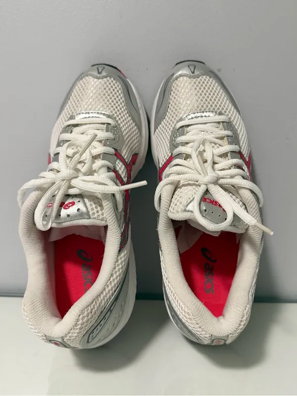 Asics White, Silver & Red Women's Running Shoes - Image 3