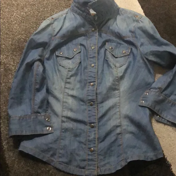 Guess Lexi denim shirt distressed look J - Image 6