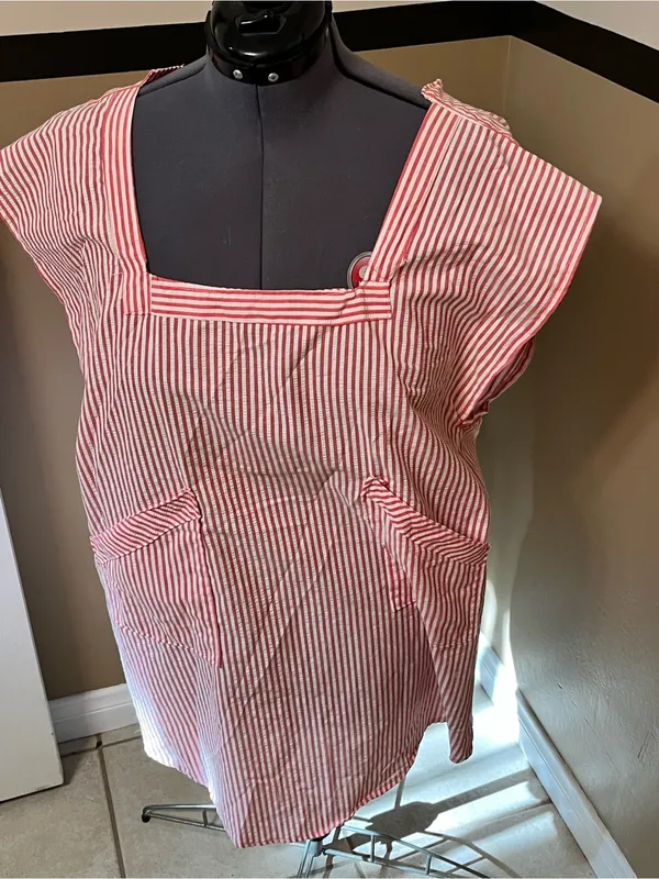 VTG country cottage-core Full apron Bib Seersucker Handmade Red White Stripe Tie - Image 2
