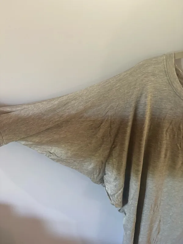 NWT NATURAL LIFE Light Gray Draped Short Sleeve Tee Size L - Image 2