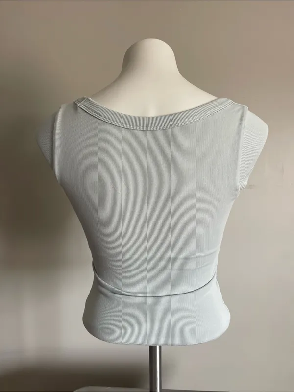OGLMove | Pale Blue Scoop Neck Short Sleeve Padded Fitted Top Sz XS - Image 7