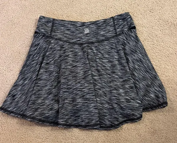 grey tennis skirt - Image 2