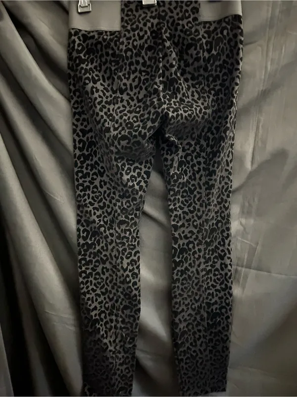 Bar III Black & Gray Leopard Print Women’s Leggings MD NWT - Image 2