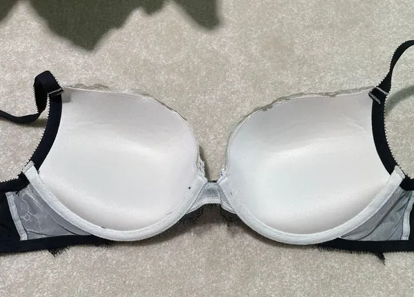 Victoria's Secret Dream Angels Push-up Bra - Image 2