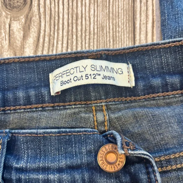 Levi’s 512 Boot Cut Women’s Denim Jeans size 12 Short - Image 5