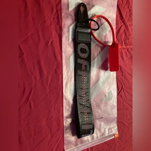 Authentic Off-White Keychain / Lanyard by Virgil Abloh In Black - Image 11