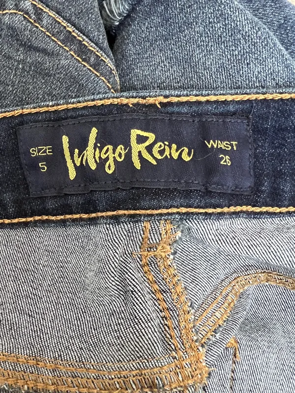 Indigo Rein Shorts Jean waist 26 size 5 - Image 5