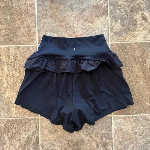 Halara Breezeful High Waisted Ruffle Contrast Mesh Yoga Shorts Black Small - Image 6