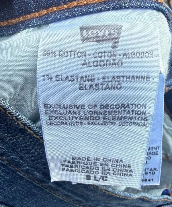 Levi's 515 Boot Cut Jeans size 8 - Image 3