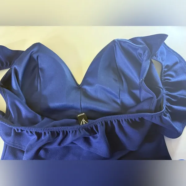 Windsor Elegant Navy Blue Off-Shoulder Dress - Image 6