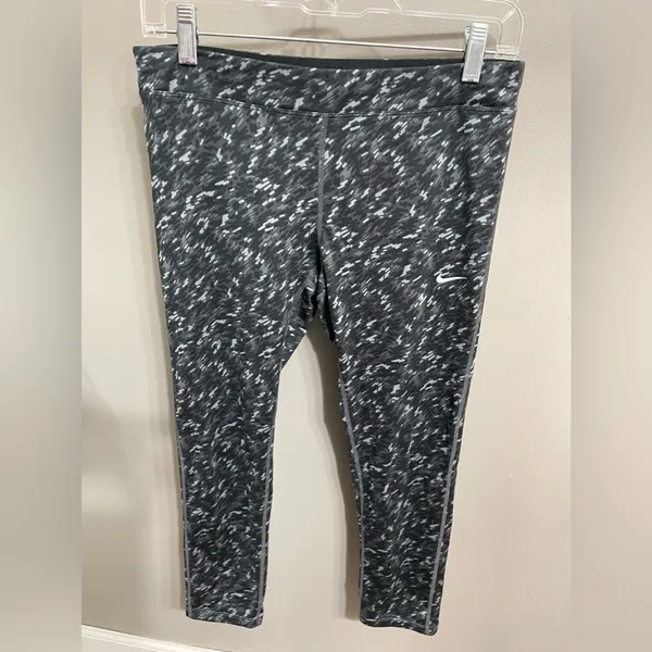 Nike Women’s Dri-Fit Athletic‎ Leggings Black Gray Workout Exercise Size Medium - Image 3