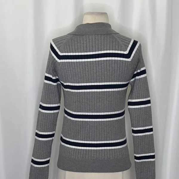 BOHME Striped Polo Henley Sweater Gray Navy Blue White Buttons Pullover Large - Image 9