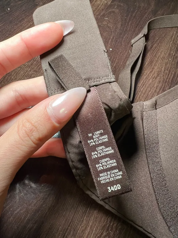 Skims Wireless Form Super Push Up Brown Bra Size 34DD - Image 9