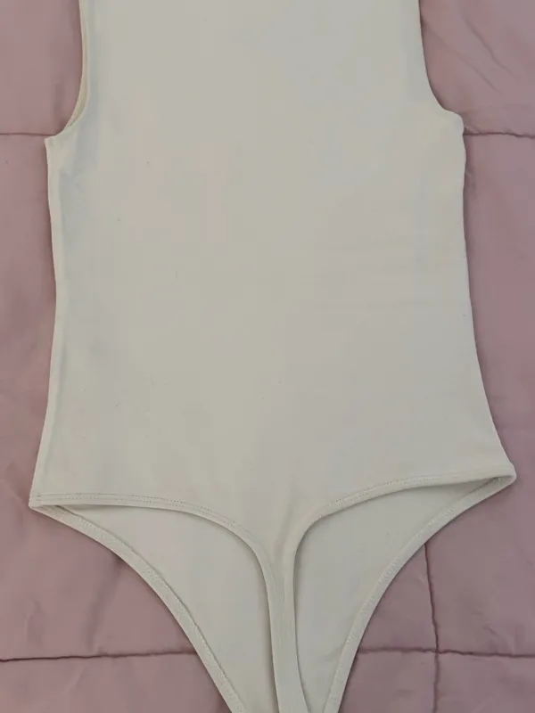 Aritzia Babaton Contour Muscle White bodysuit, size XS minimalist quiet luxury - Image 10