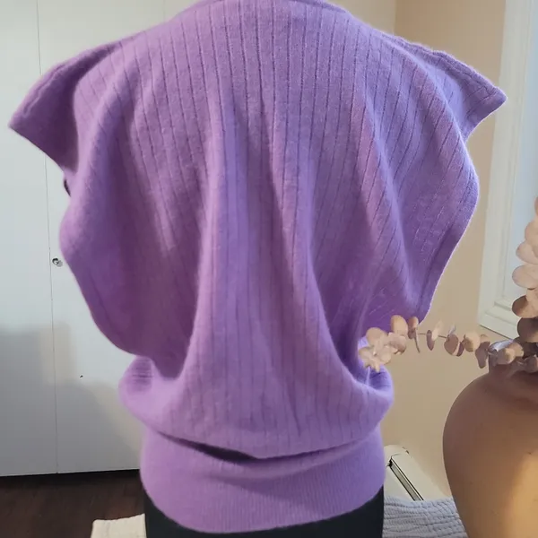 Gotham Vintage Purple V-Neck Women's Sweater Lambswool - Image 3