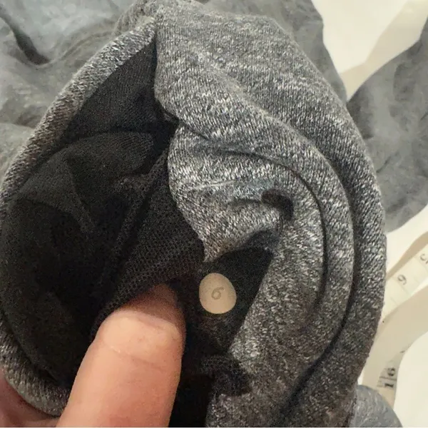 Lululemon Pleat To‎ Street Bomber Jacket in Heathered Snow Slub Coal Size 6 - Image 8