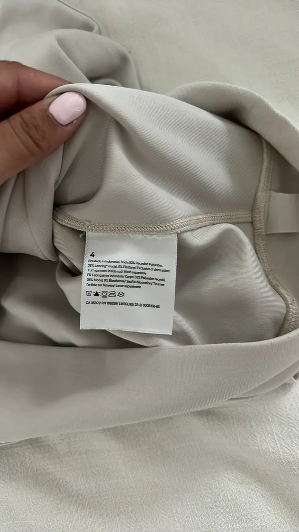 Lululemon Cropped Top - Image 3