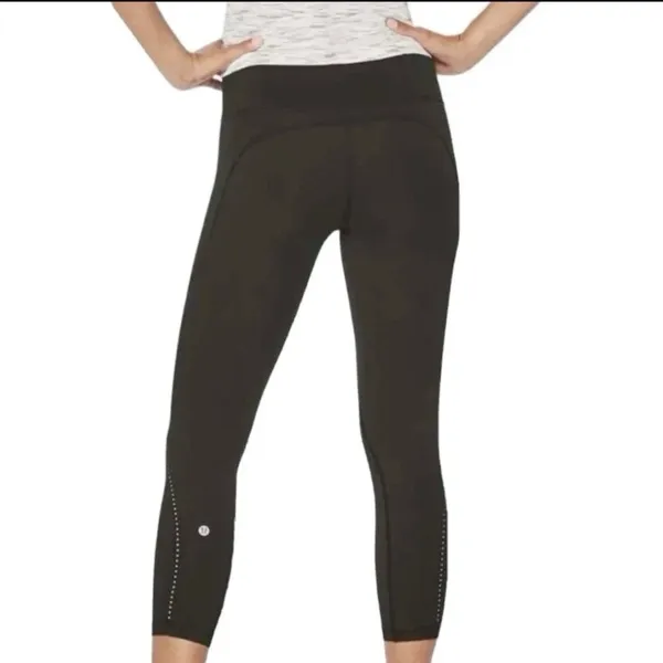 Lululemon Leggings Black Crop  - Image 3