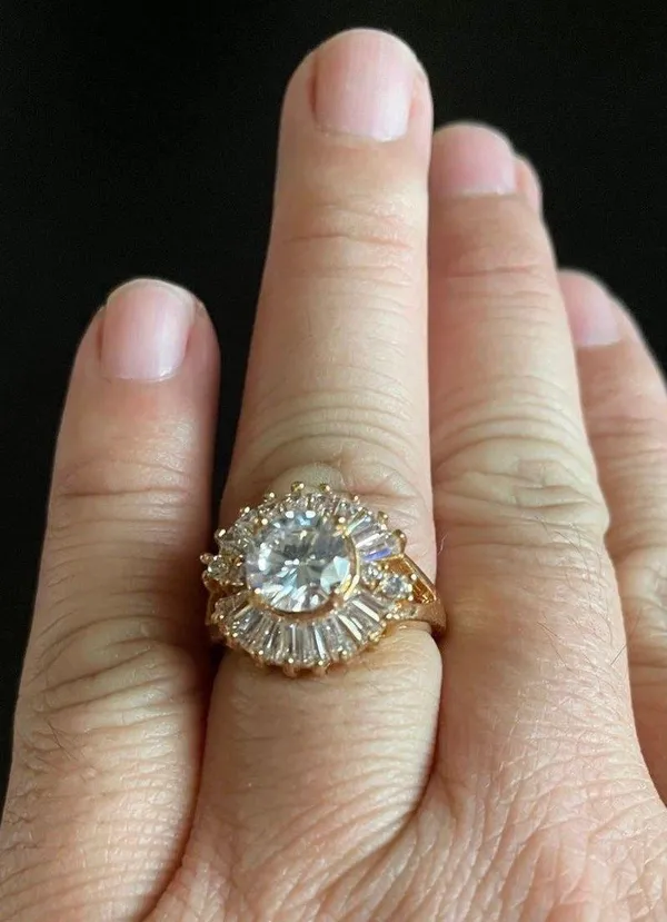 18k gold plated white crystal statement ring size 8 - Image 9