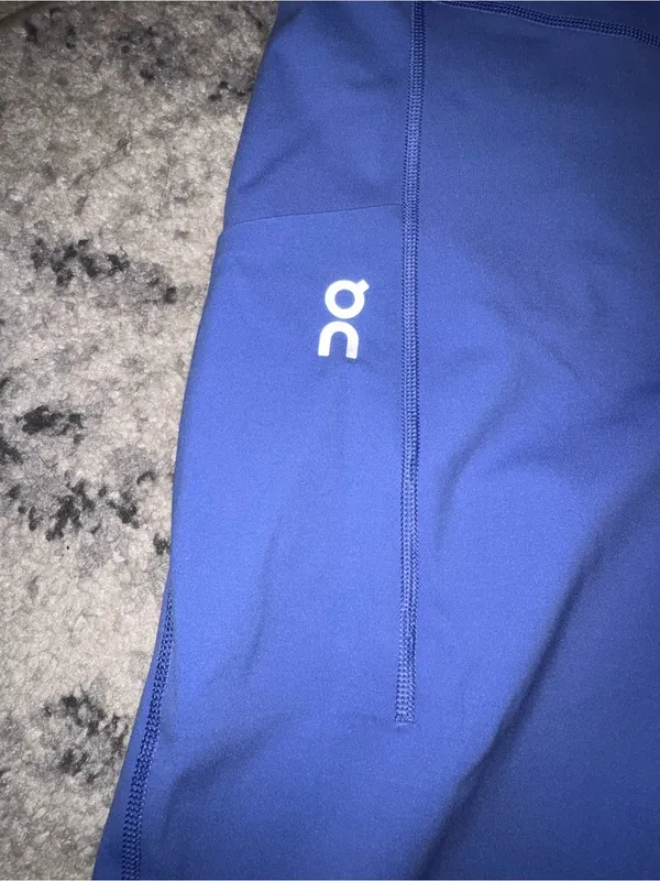 On Cloud OQ Running Running Blue Performance Leggings - Image 2