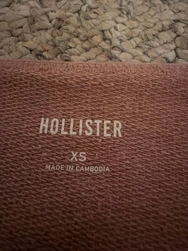Off-The-Shoulder Hollister Long Sleeve - Image 2