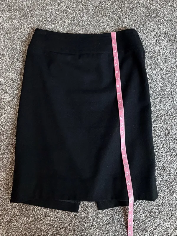 Banana Republic Women’s Size 6 Black Wool Blend Pencil Skirt Back Zip - Image 5