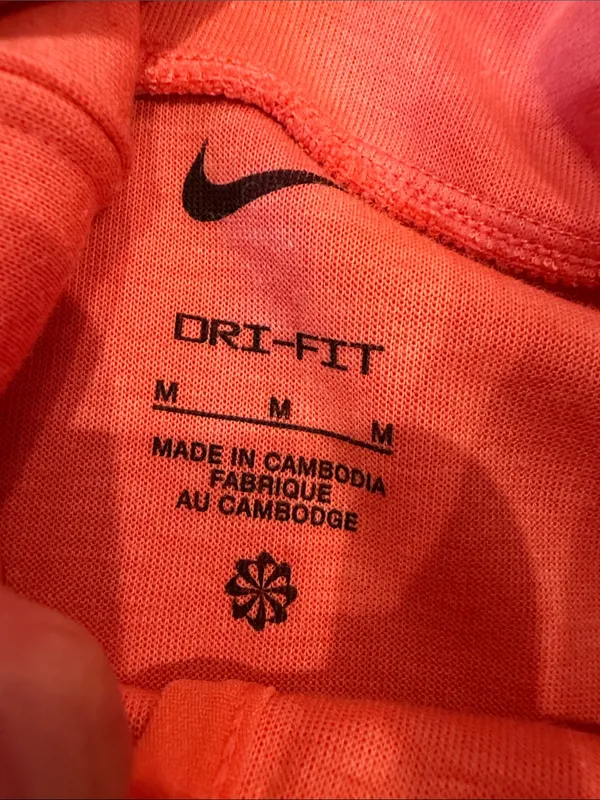 Nike Women's Maternity Reversible Pullover Pink Size Medium - C67-115 - Image 3