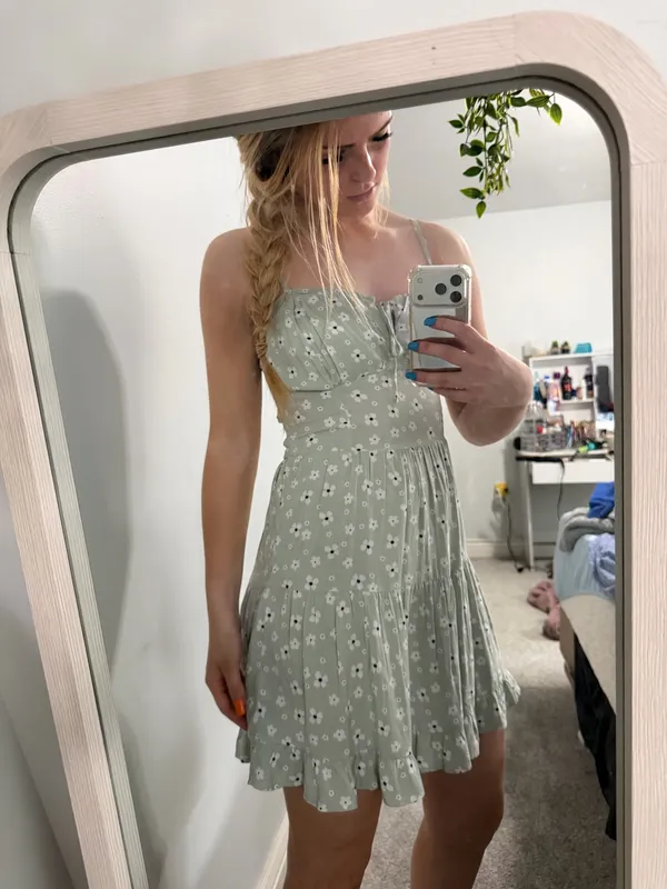 Hollister Spring Pattern Mini Dress - Image 2