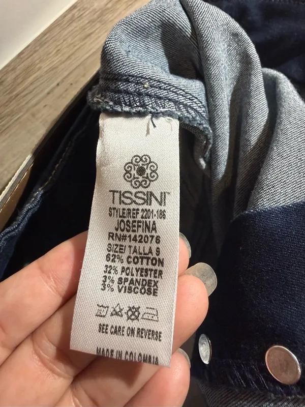 Colombian Dark Wash Butt Lift Jeans Size 9 - Image 6