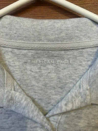 American Eagle Outfitters Cropped Shirt - Image 3