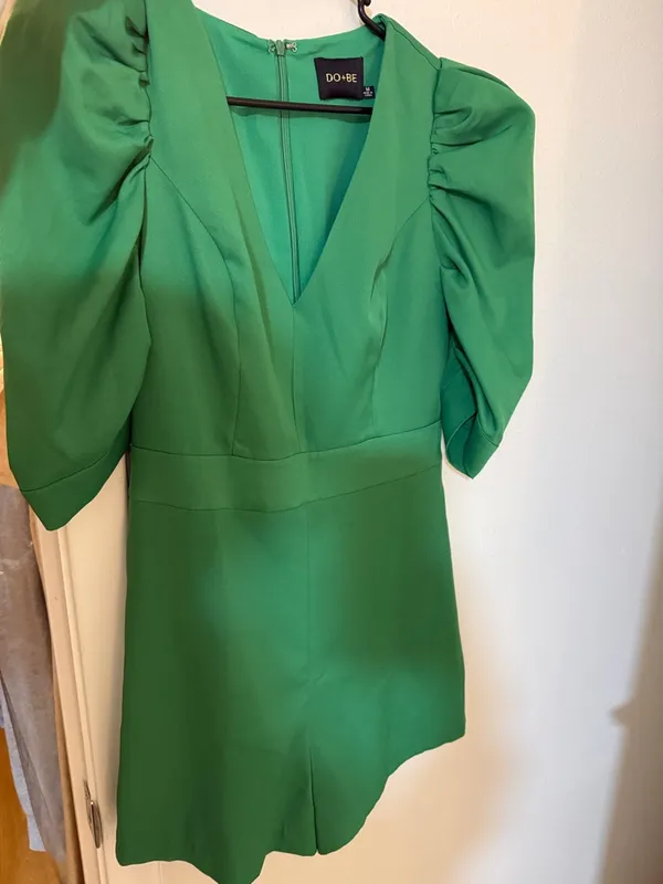 DO+BE Green V-Neck Short Sleeve Romper - Image 2