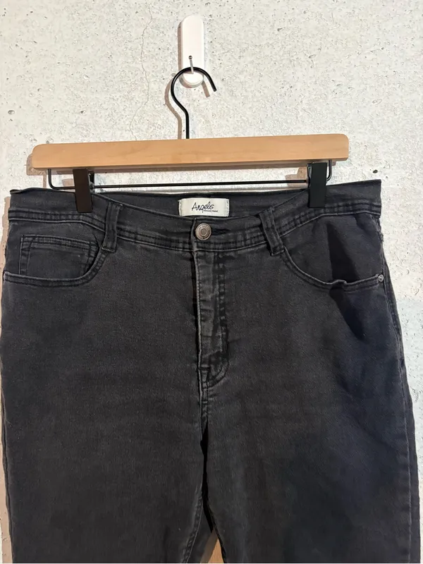 Angels Forever Young Slim Straight Jeans | Size: 14 - Image 2