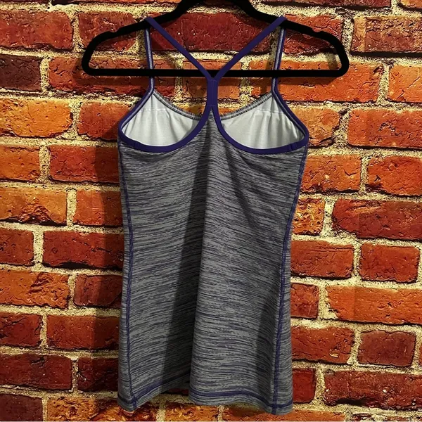 Lululemon Y tank top size 6 - Image 3
