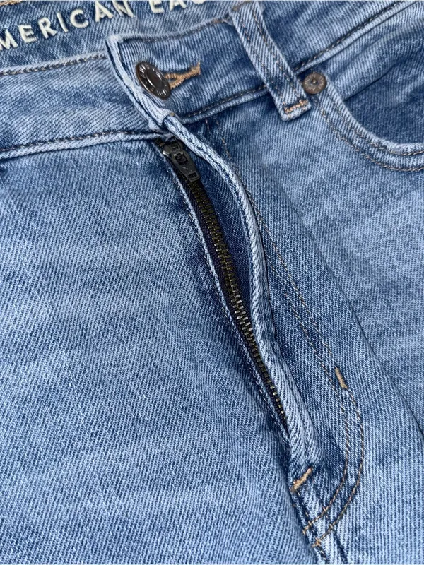 American Eagle Mom Jeans High Rise Stretch Denim Tapered Womens Sz 8 Distressed - Image 7