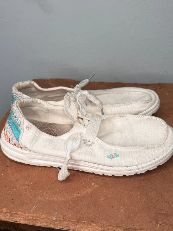 Hey Dude Shoes - Image 3