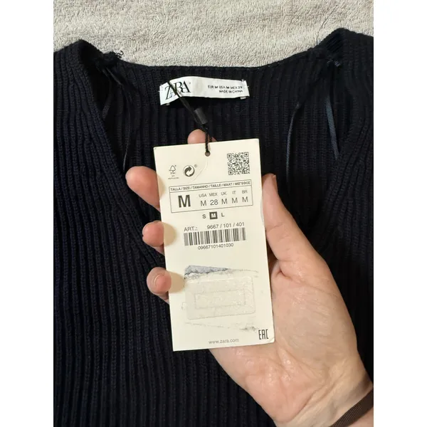NWT Zara Women Size Medium Navy Blue‎ V-Neck Sweater Quarter Sleeve Heavy Weight - Image 3