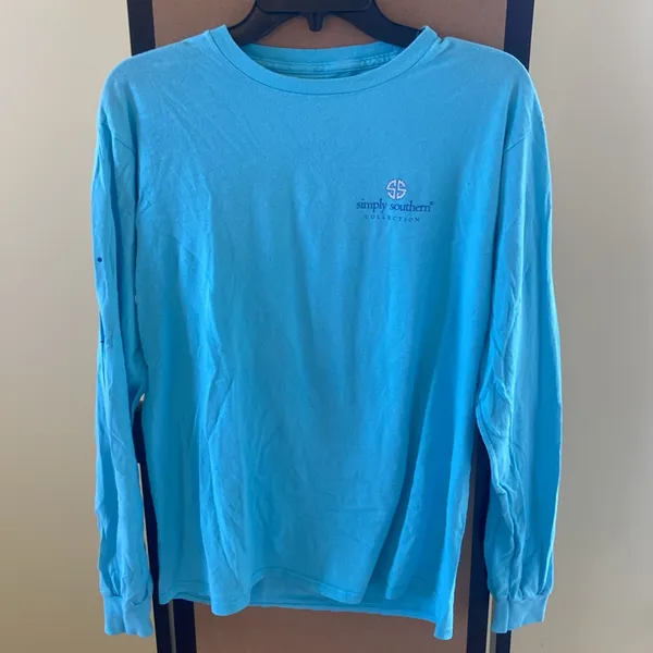 Simply Southern long sleeve blue top M log on front design on back - Image 4