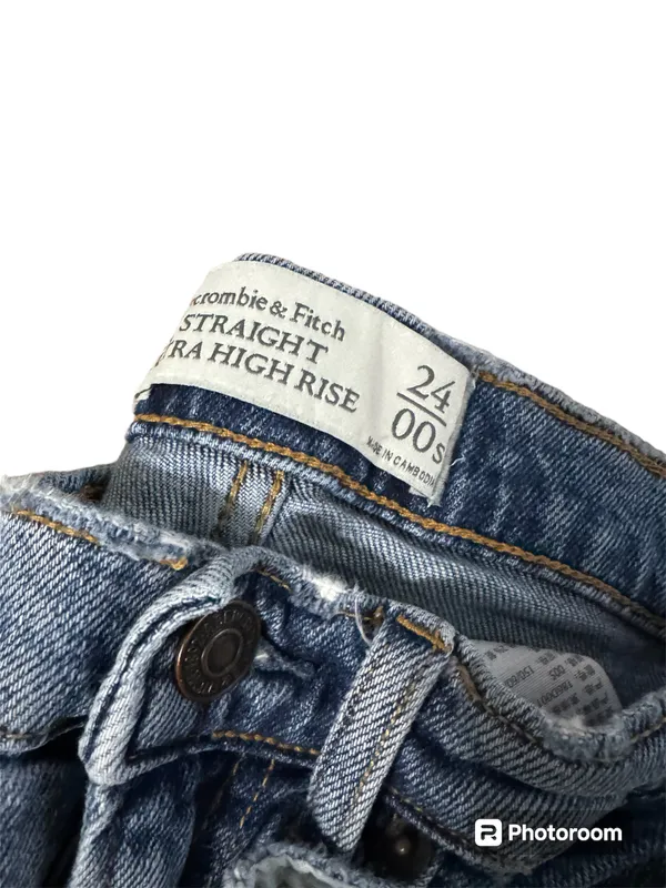 Abercrombie Straight Leg Jeans - Image 3