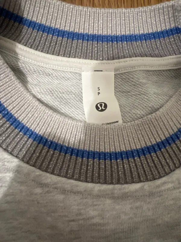Lululemon Perfectly Oversized ringer Crew - Image 4