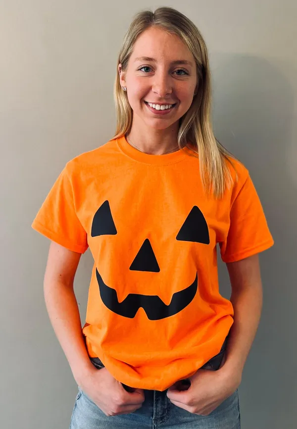 Gildan Pumpkin Tee - Image 2