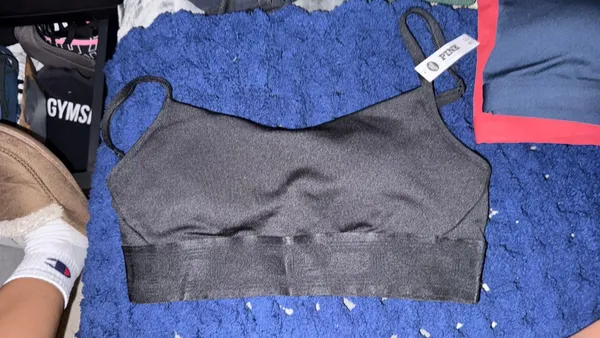 PINK sports bra - Image 3