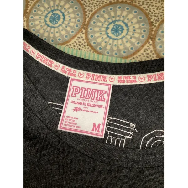 Victoria's Secret PINK Texas A&M Aggies Sequin Logo Tee Gray Maroon Medium - Image 4