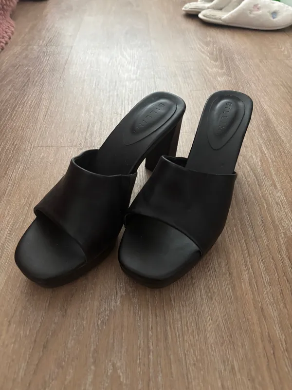 Black heels Size 7 - Image 2