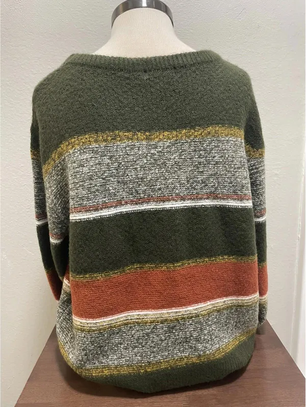 Skies Are Blue Colorblock Crewneck Green Women’s Size M - Image 3