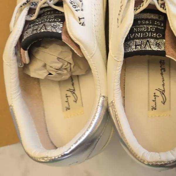 Vintage Havana White and Pink Star Sneakers - Image 5