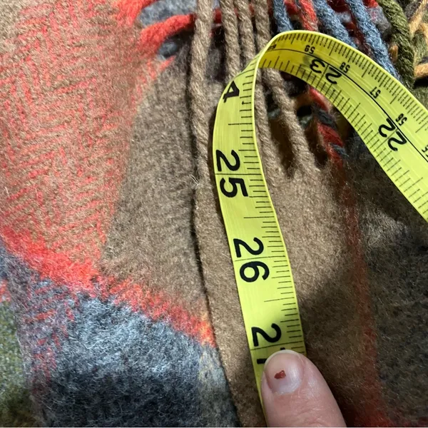 Avoca 100% wool blanket scarf fall colors plaid‎ fringe 25” x 59” - Image 6