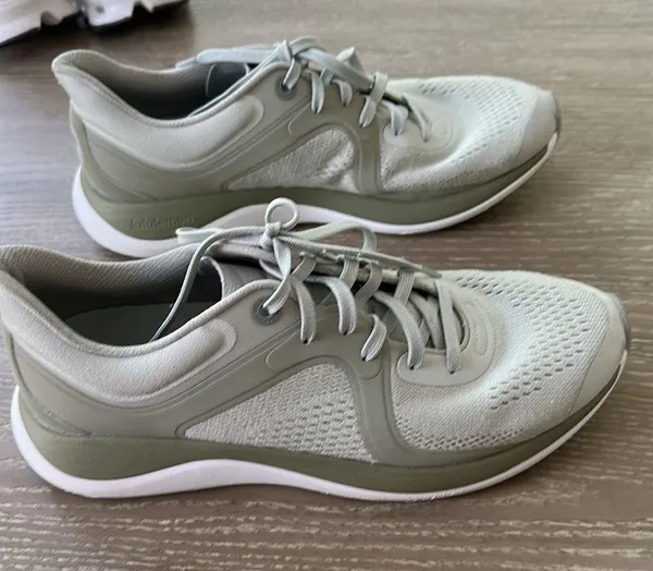 Lululemon Chargefeel Low Womens Workout Shoe - Image 4